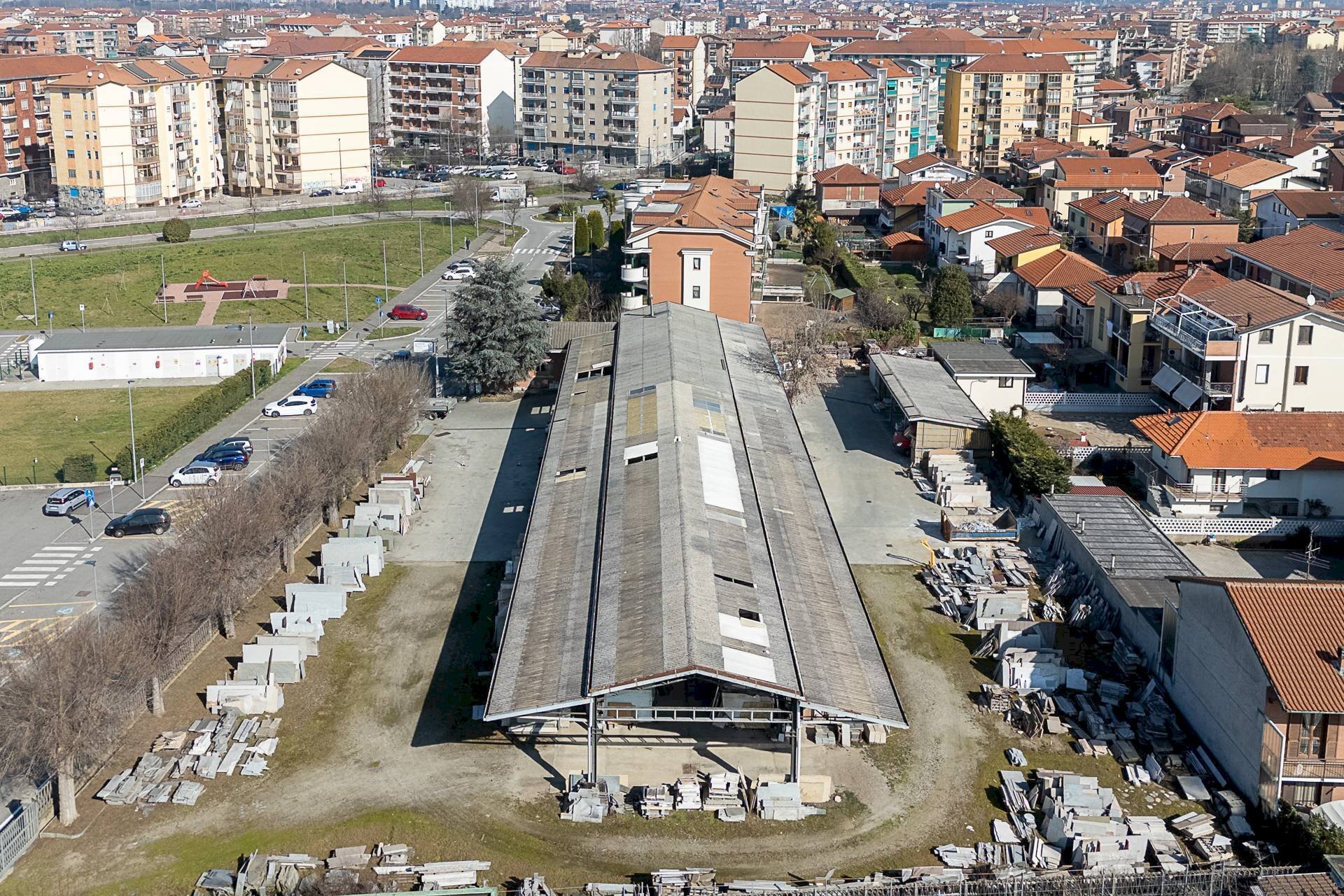 Foto 1 - Capannone Viale della Rimembranza
 
23, Nichelino - foto 1