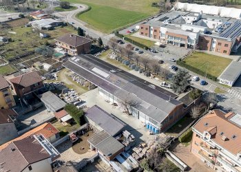 Foto 3 - Capannone Viale della Rimembranza
 
23, Nichelino - foto 3