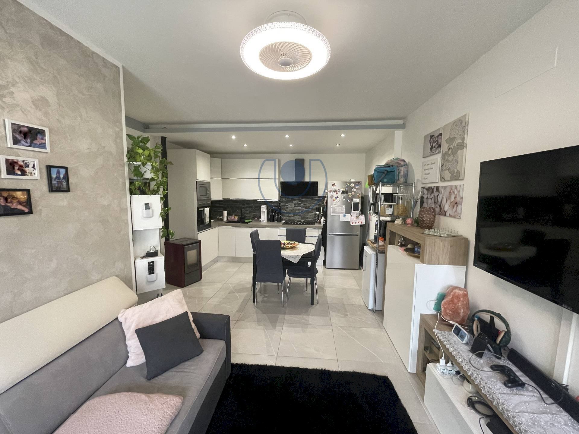 Foto 1 - Trilocale via freinetto
 
51, Coazze - foto 1