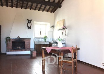 Foto 17 - Bilocale Vicolo Savelli
 
33, Palombara Sabina - foto 17