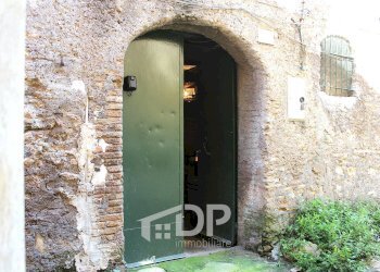 Foto 39 - Bilocale Vicolo Savelli
 
33, Palombara Sabina - foto 39