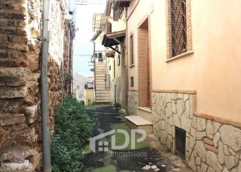 Foto 41 - Bilocale Vicolo Savelli
 
33, Palombara Sabina - foto 41