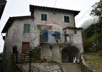 Casa all\'aperto - Casa indipendente via Villottura
 
6, Bagni di Lucca - foto 1