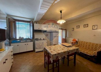 Sala da pranzo - Semi-detached house pieve di controne, Bagni di Lucca - photo 6