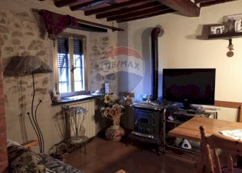 Sala da pranzo - Semi-detached house Villa Basilica - photo 1