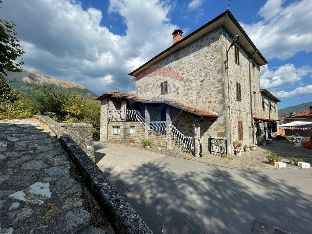Casa all\'aperto - Casa semi indipendente vetteglia
 
74, Bagni di Lucca - foto 2