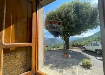 Vista delle montagne - Semi-detached house vetteglia
 
74, Bagni di Lucca - photo 5