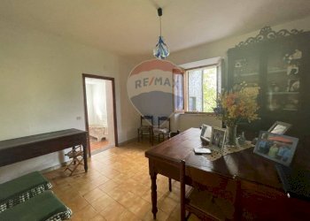 Sala da pranzo - Semi-detached house vetteglia
 
74, Bagni di Lucca - photo 7