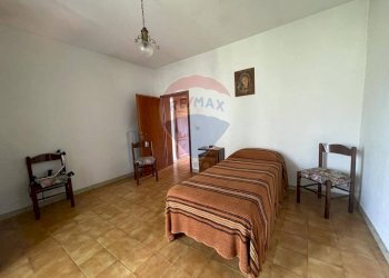 Camera / camera da letto - Semi-detached house vetteglia
 
74, Bagni di Lucca - photo 13