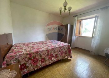 Camera / camera da letto - Semi-detached house vetteglia
 
74, Bagni di Lucca - photo 17