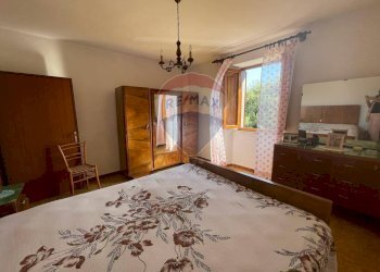 Camera / camera da letto - Semi-detached house vetteglia
 
74, Bagni di Lucca - photo 19