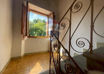 Scale - Semi-detached house vetteglia
 
74, Bagni di Lucca - photo 21