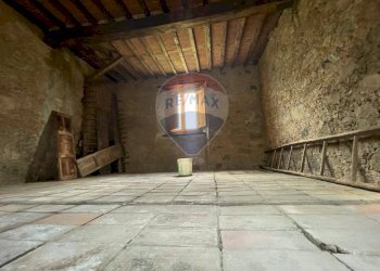 Stanza vuota - Semi-detached house via vetteglia
 
73, Bagni di Lucca - photo 14