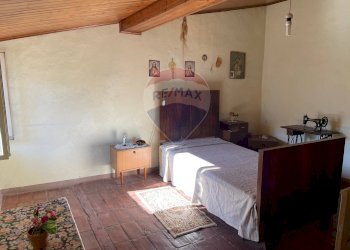 Camera / camera da letto - Casa semi indipendente via cantone
 
23, Borgo a Mozzano - foto 7