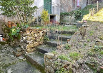 Giardino - Casa semi indipendente via cantone
 
23, Borgo a Mozzano - foto 14