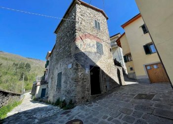 Edificio all\'aperto - Appartamento via della croce
 
11, San Marcello Piteglio - foto 4