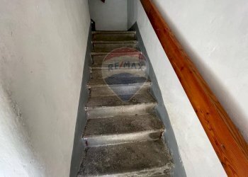 Scale - Appartamento via della croce
 
11, San Marcello Piteglio - foto 11