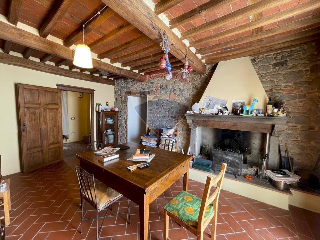 Sala da pranzo - Semi-detached house via vittorio emanuele
 
24, Villa Basilica - photo 3