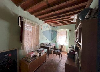 Soggiorno - Semi-detached house via vittorio emanuele
 
24, Villa Basilica - photo 6