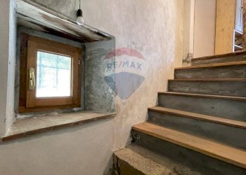 Scale - Semi-detached house via vittorio emanuele
 
24, Villa Basilica - photo 36