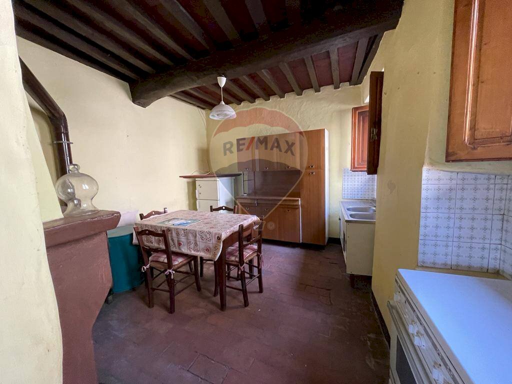 Sala da pranzo - Casa semi indipendente Loc La Rocca La Rocca
 
2, Borgo a Mozzano - foto 1