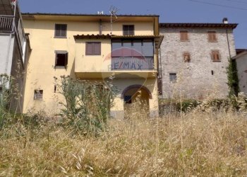 Casa all\'aperto - Casa semi indipendente Loc La Rocca La Rocca
 
2, Borgo a Mozzano - foto 2