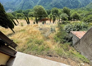 Vista delle montagne - Casa semi indipendente Loc La Rocca La Rocca
 
2, Borgo a Mozzano - foto 9