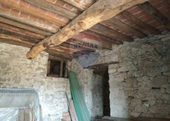 Stanza vuota - Casa semi indipendente Loc La Rocca La Rocca
 
2, Borgo a Mozzano - foto 10