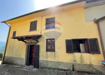 Casa all\'aperto - Casa semi indipendente Loc La Rocca La Rocca
 
2, Borgo a Mozzano - foto 12