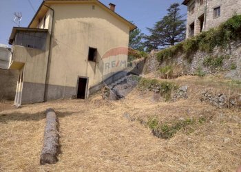Casa all\'aperto - Casa semi indipendente Loc La Rocca La Rocca
 
2, Borgo a Mozzano - foto 14