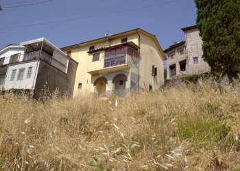 Casa all\'aperto - Casa semi indipendente Loc La Rocca La Rocca
 
2, Borgo a Mozzano - foto 15