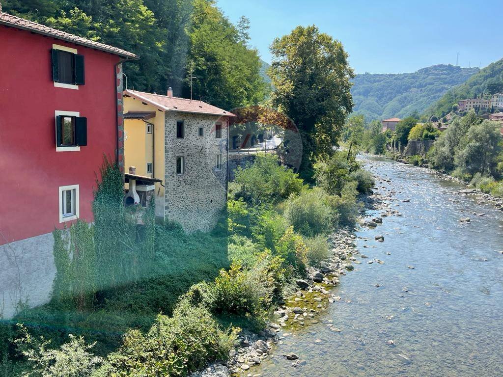 Vista dell\'acqua - Casa indipendente via letizia bagni di lucca
 
8, Bagni di Lucca - foto 3