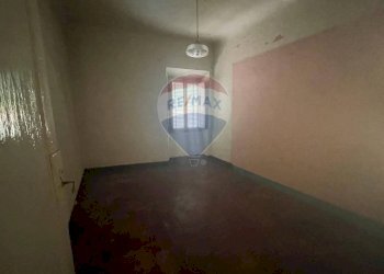 Stanza vuota - Appartamento PIAZZA PONTE A SERRAGLIO
 
12, Bagni di Lucca - foto 4