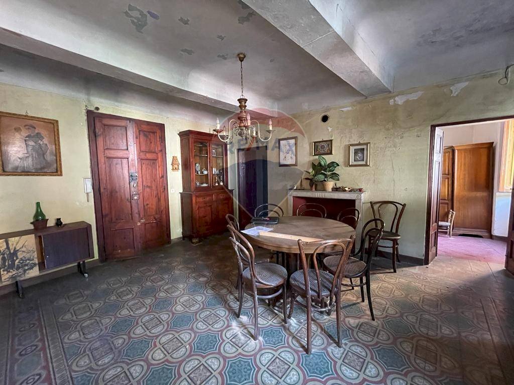 Sala da pranzo - Appartamento via della chiesa ponte a serraglio
 
3, Bagni di Lucca - foto 2