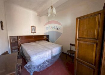 Camera / camera da letto - Appartamento via della chiesa ponte a serraglio
 
3, Bagni di Lucca - foto 7