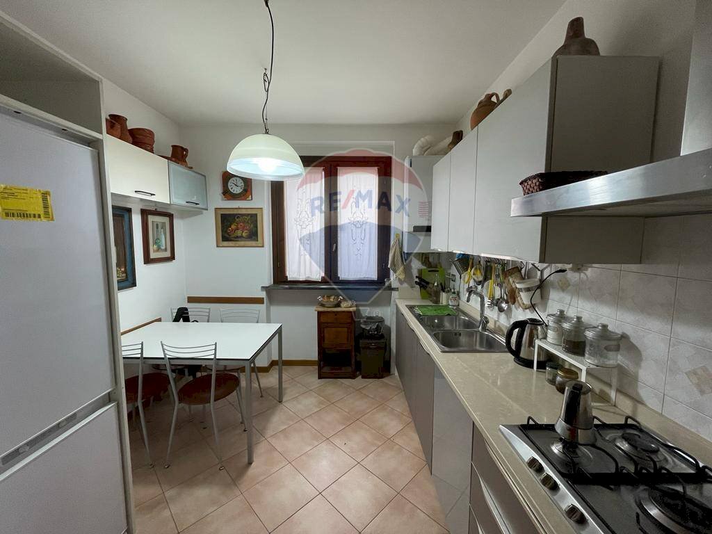 Cucina - Appartamento Via Contessa Casalini
 
18, Bagni di Lucca - foto 1