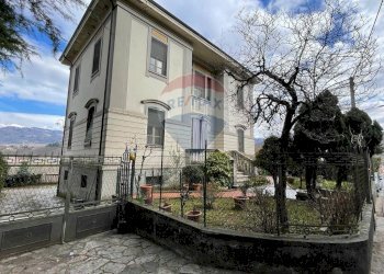 Edificio all\'aperto - Villa Castelnuovo di Garfagnana - foto 22