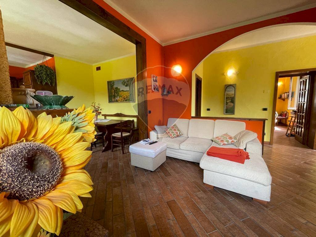 Soggiorno - Appartamento Borgo a Mozzano - foto 1