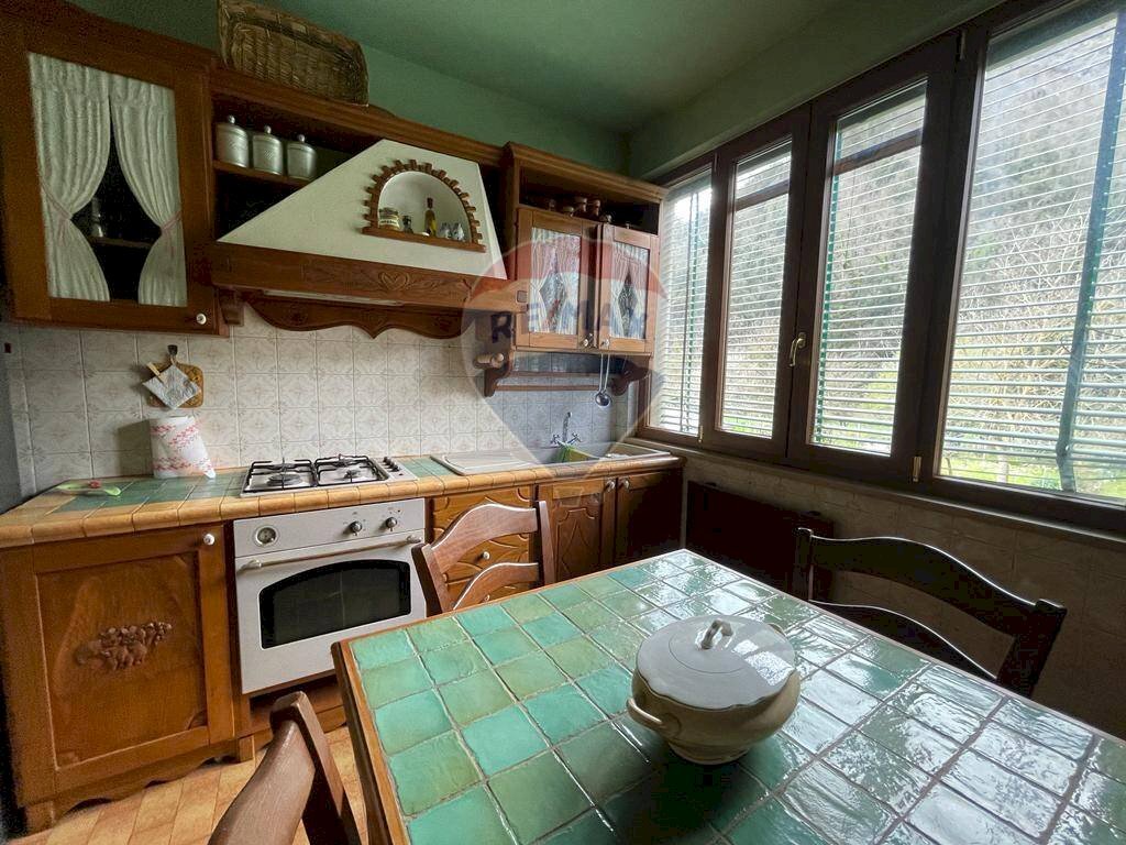 Cucina - Appartamento FABBRICHE DI CASABASCIANA Via Fabbriche
48, Bagni di Lucca - foto 2