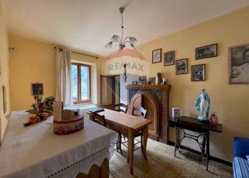 Sala da pranzo - Appartamento FABBRICHE DI CASABASCIANA Via Fabbriche
 
48, Bagni di Lucca - foto 21