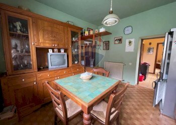 Sala da pranzo - Appartamento FABBRICHE DI CASABASCIANA Via Fabbriche
 
48, Bagni di Lucca - foto 22