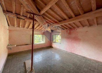 Stanza vuota - Villa Bagni di Lucca - foto 2