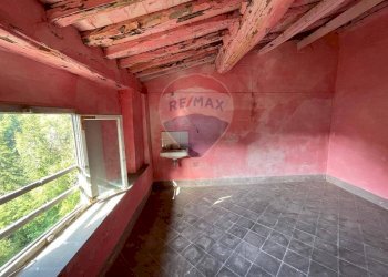 Stanza vuota - Villa Bagni di Lucca - foto 6