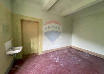 Stanza vuota - Villa Bagni di Lucca - foto 13