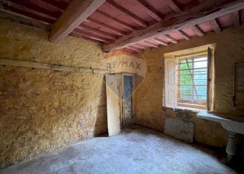 Stanza vuota - Villa Bagni di Lucca - foto 25