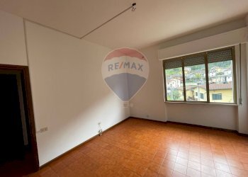 Stanza vuota - Appartamento Via della stazione Chifenti, Borgo a Mozzano - foto 9