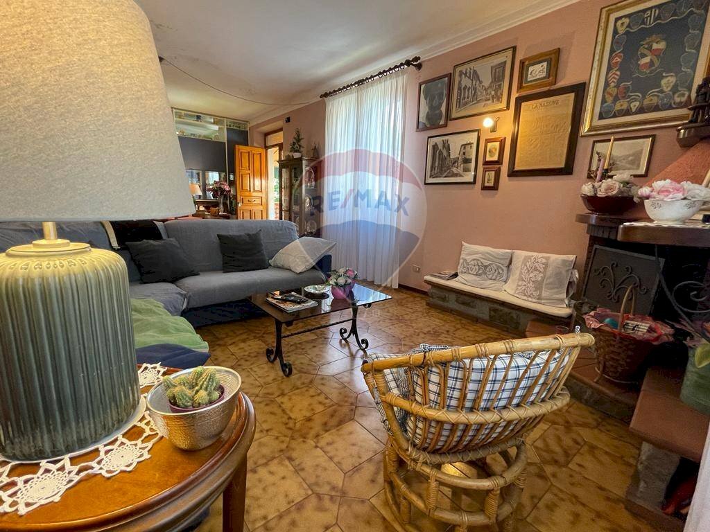Soggiorno - Casa indipendente VIA G. TOVANI, Bagni di Lucca - foto 2