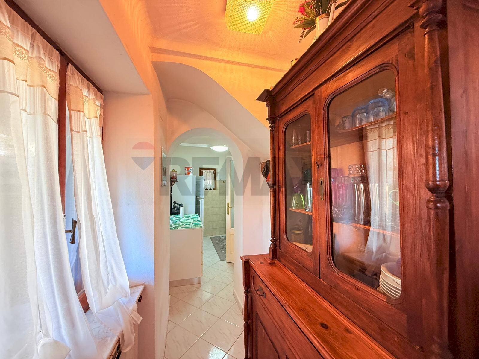 Hall / corridoio - Casa indipendente VIA LUPO LUPARI
42, Bagni di Lucca - foto 3