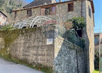 Casa all\'aperto - Casa indipendente VIA LUPO LUPARI
 
42, Bagni di Lucca - foto 3