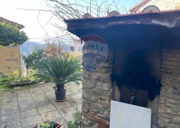 Terrazza - Casa indipendente VIA LUPO LUPARI
 
42, Bagni di Lucca - foto 7